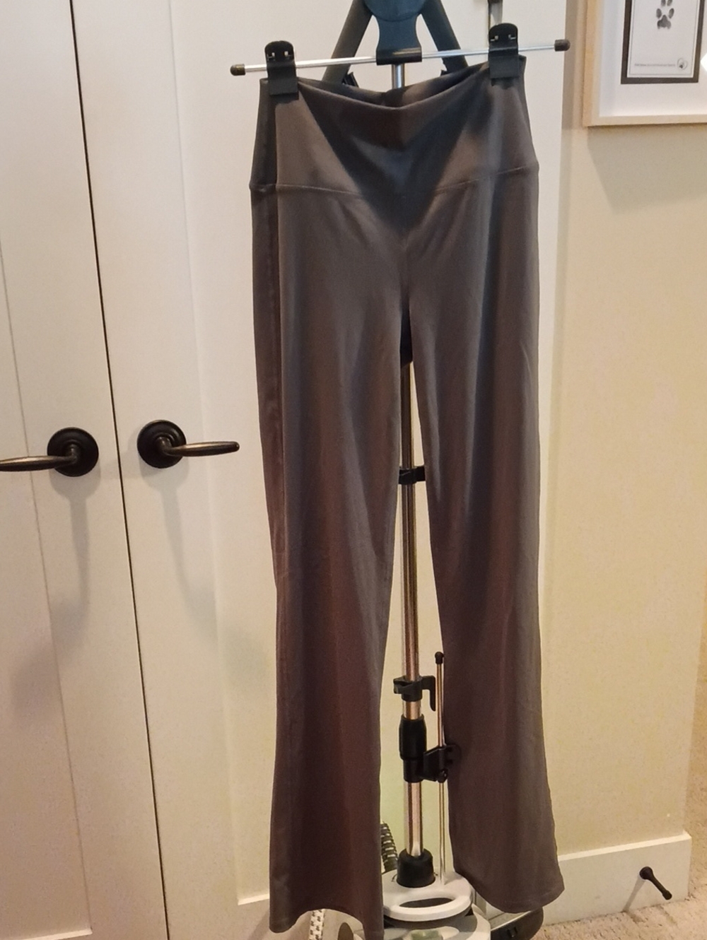 Gray Flare Yoga Pants 🩶
